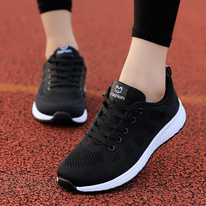 Жіночі бігові кросівки